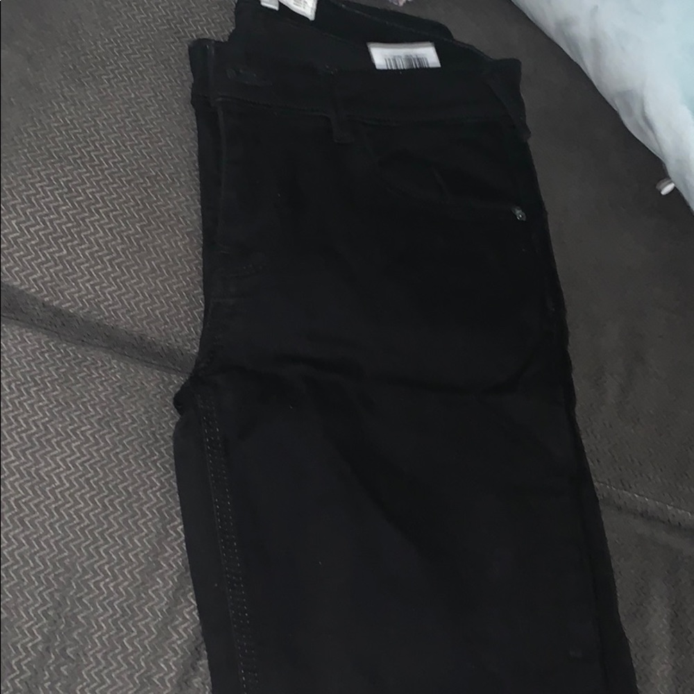 Black skinny jeans